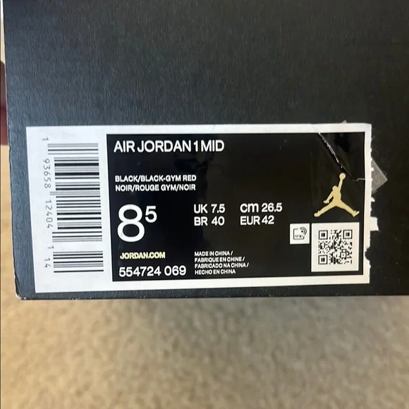 Nike Air Jordan 1 Mid Red and Black Sneakers High-Top Style with box - Picture 5 of 6